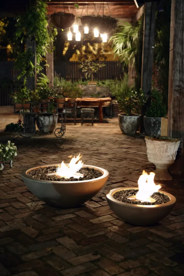 idee per il riscaldamento del giardino: ciotole per il fuoco doppie