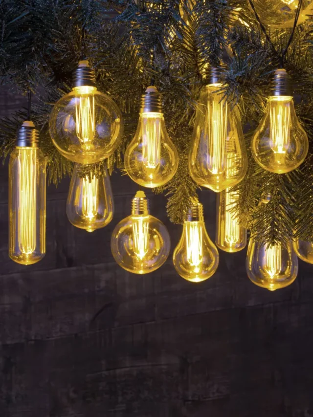 idee per l'illuminazione del patio: lampadine vintage