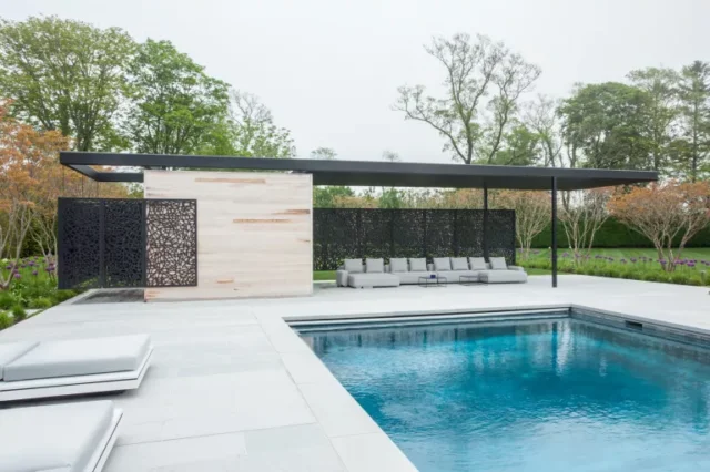 idee per la casa della piscina: terrazza coperta della piscina
